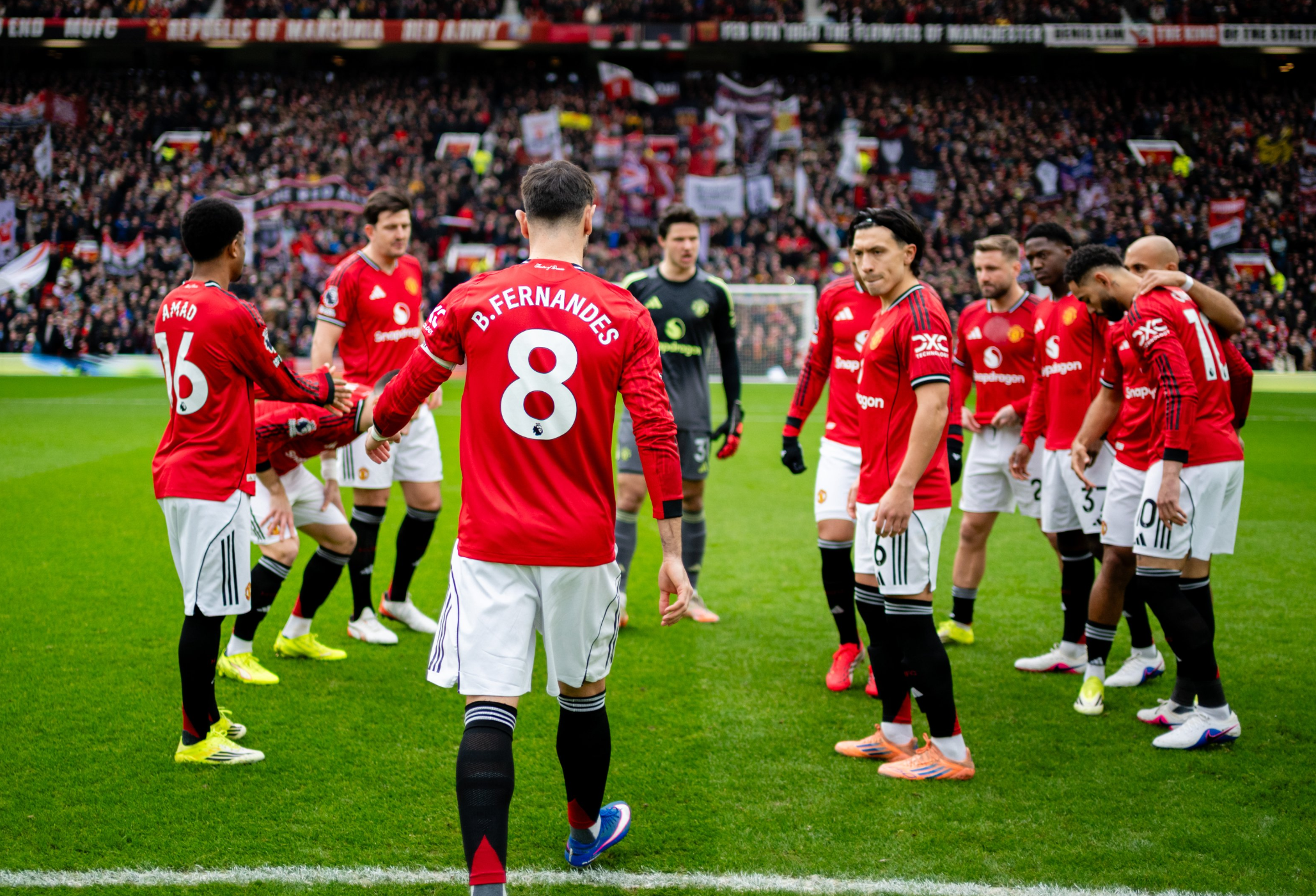 中超集结日热度飙升巴黎圣日耳曼今晚门线救险，明尼苏达森林狼围绕欧超杯造点机会看傻球迷的简单介绍