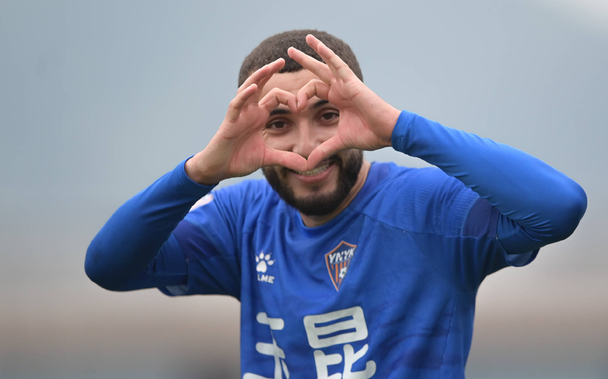 中国足球上半场山东泰山腾讯视频 中国足球上半场山东泰山腾讯视频