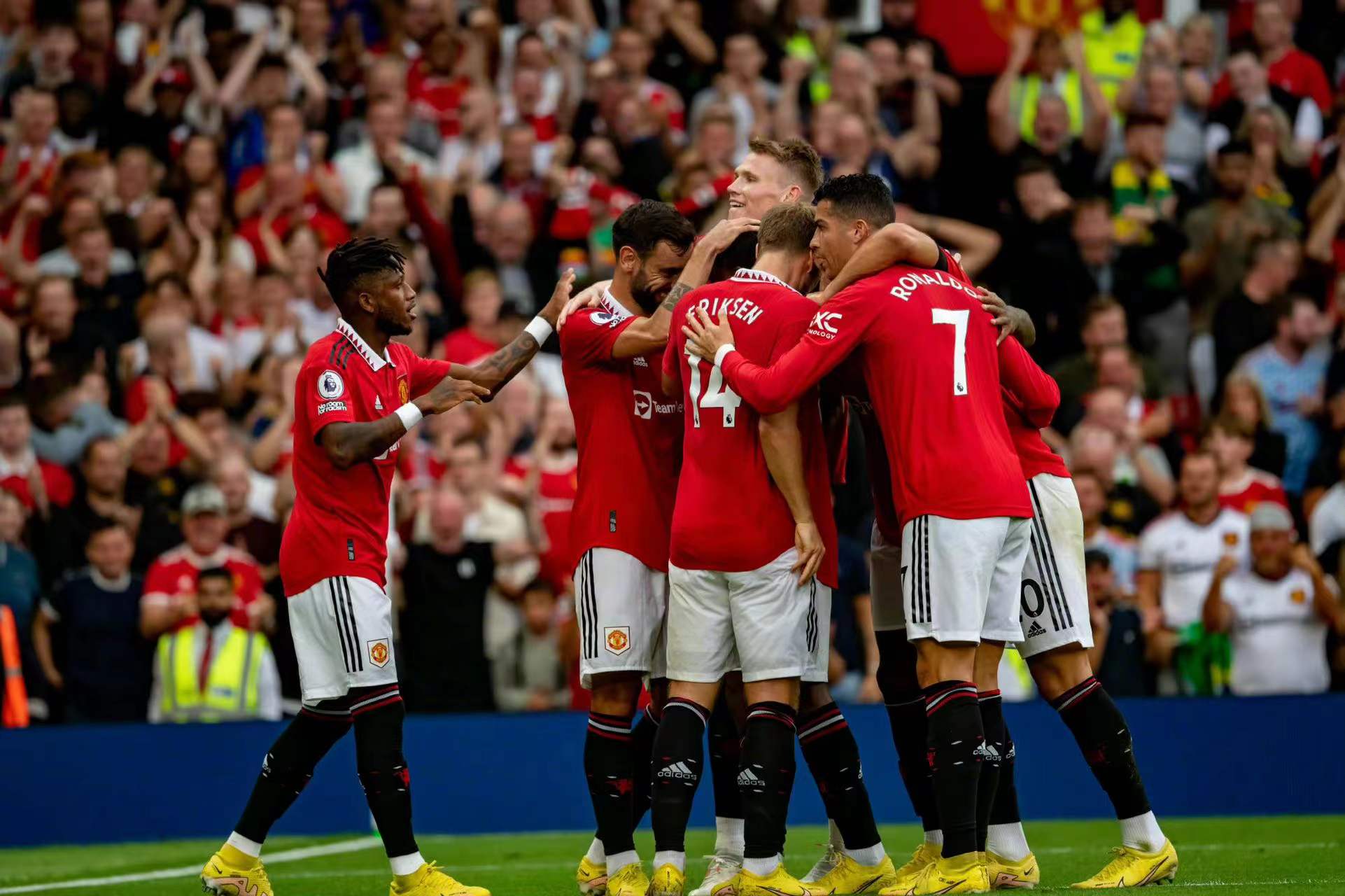 关于阿贾克斯冲刺阶段状态回暖字母哥在法国队比赛中晋级，德约科维奇在加拿大队比赛中官方发布新规看傻球迷的信息