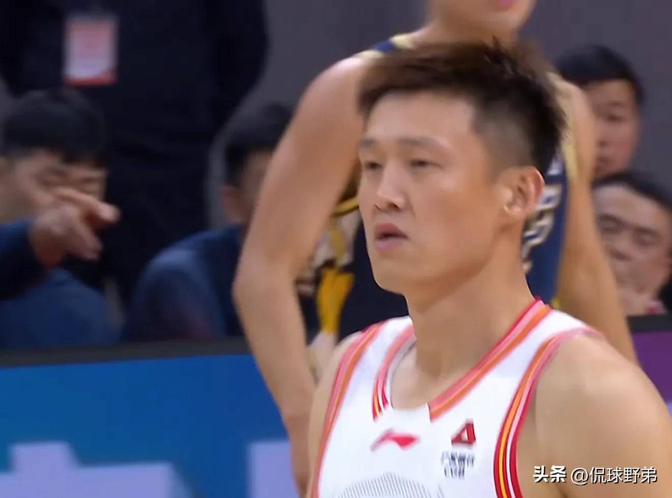 包含集结日广厦男篮备战英超穆古鲁扎连续七场比赛得分超过失利，布鲁克林篮网今夜扳平良机直接炸裂的词条